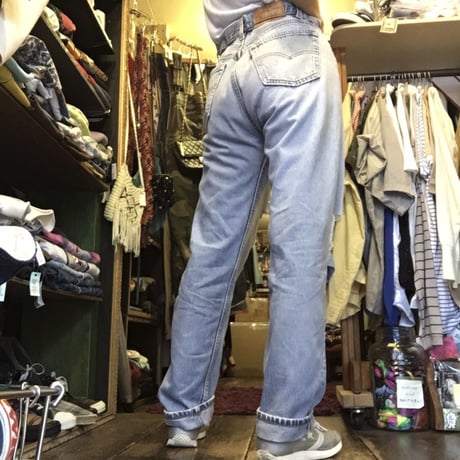 [USED] Levis 501 ダメージデニム