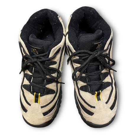 [USED] "asics" 厚底スニーカー(23cm)