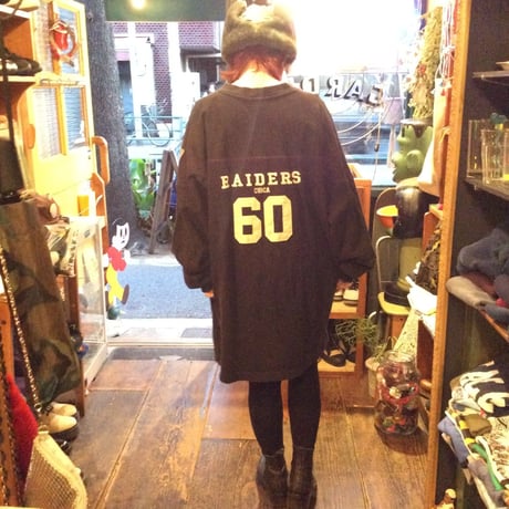 [USED] RAIDERS BIG BIG FOOTBALL Tee
