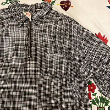 [USED] Levi's HALF ZIP SHIRT！