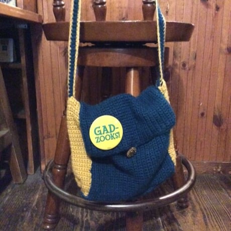 [USED] HAND MADE  KNIT BAG + OLD バッチ