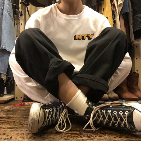 [Naughty] 7.1oz CARRY A QUESTION  WHT L/S Tee