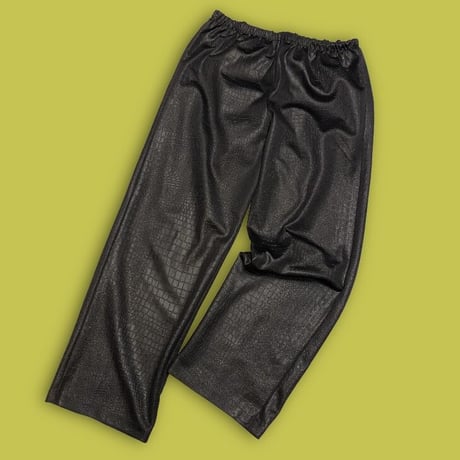 [USED] パイソン柄♡型押しPOLY PANTS