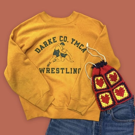 [USED] youth size 🤼 VINTAGE SWEAT