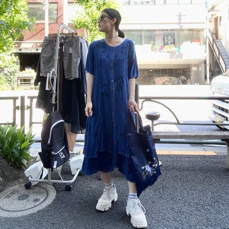 [USED] インディゴブルー刺繍ワンピース