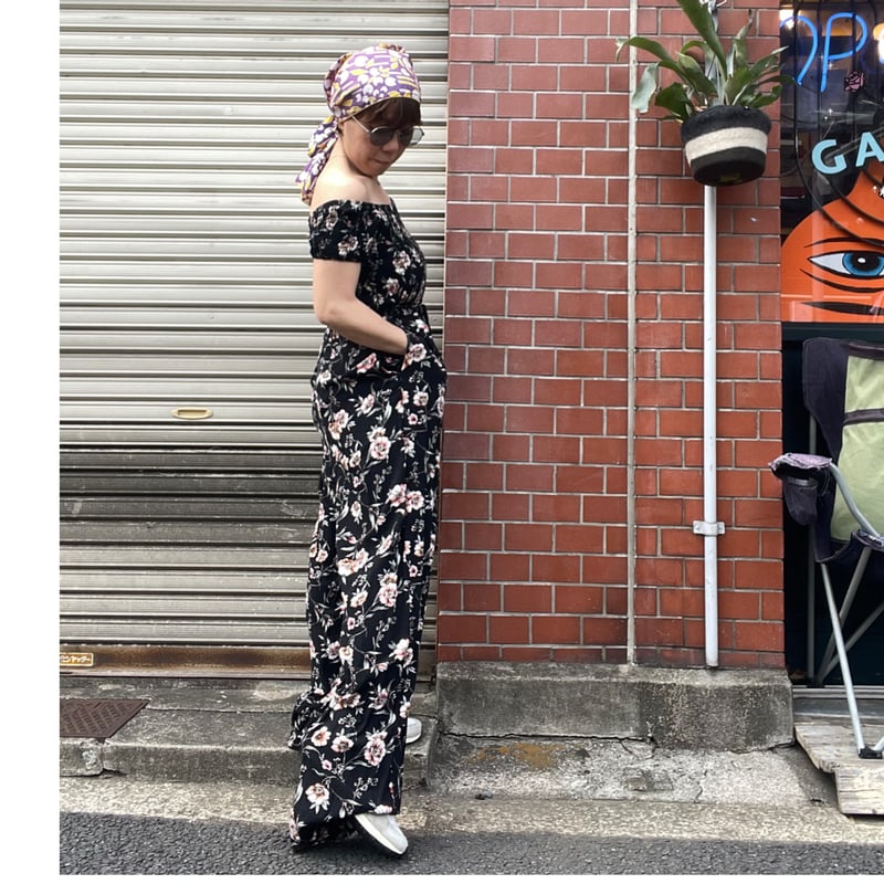 USED] オフショルダー花柄 💐オールインワン🖤 | garden730