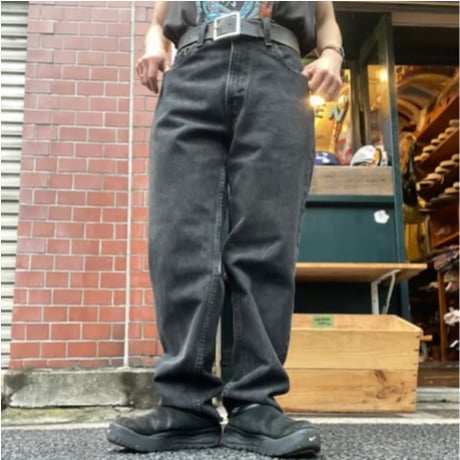 [USED] Levis 550 BLACK CUTOFF W28L27