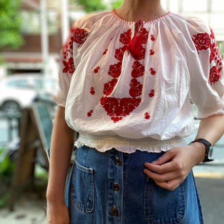 [USED] White×Red 刺繍チュニック