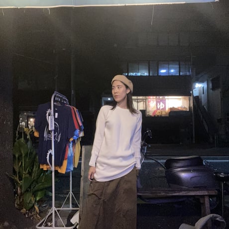 [USED] sweden vintage white Knit
