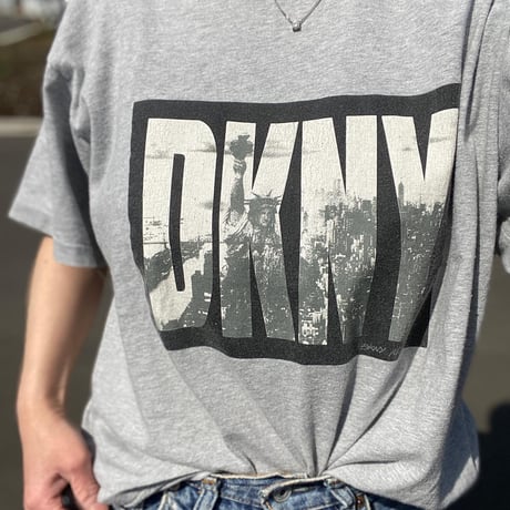 [USED] 90's  DKNY Tee