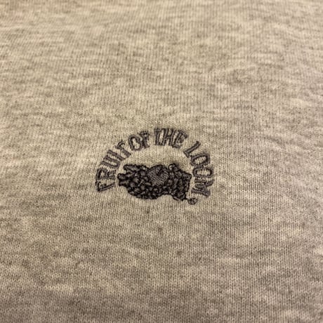 [USED] "FRUIT OF THE LOOM" GREY SWEAT🍇