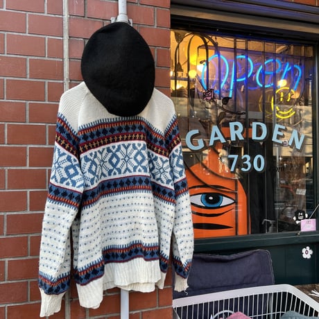 [USED]軽~いNORDIC KNIT made in ITALY