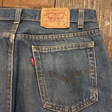 [USED]  Levis 701 STUDENT
