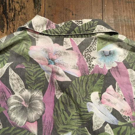 [USED] 渋め ボタニカル柄シャツ