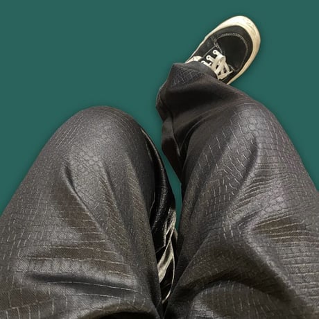 [USED] パイソン柄♡型押しPOLY PANTS