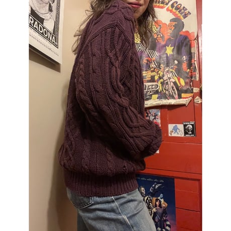 [USED] GOOD COLOR💜ケーブルニット