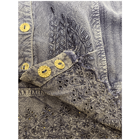 [USED]  レーヨン刺繍トップス