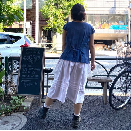 [USED]  レーヨン刺繍トップス
