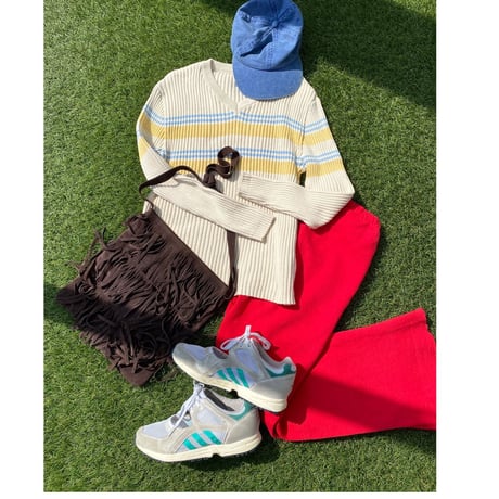 [USED] Ｖネックリブニット  💛💙