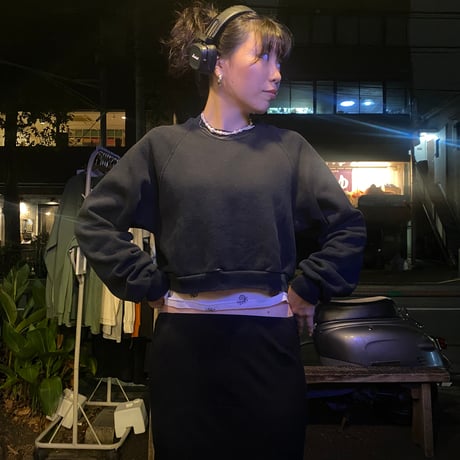 [USED] ショート丈のBlack Sweat