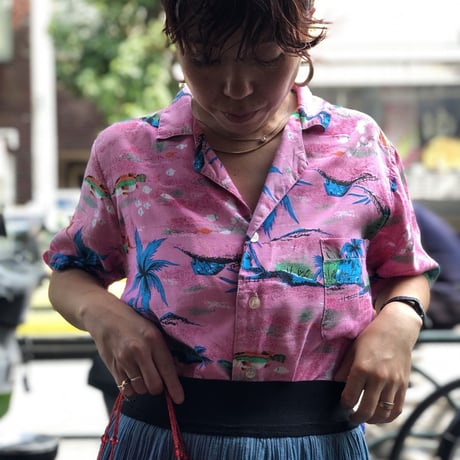 [USED] MADE IN DOMINICA♡PINK アロハシャツ