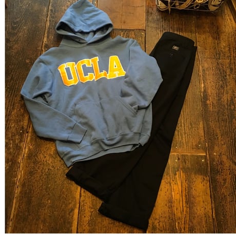 [USED]UCLA  パーカー