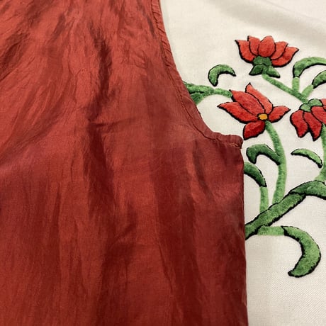 [USED] 100％ SILK ノースリーブTOPS！