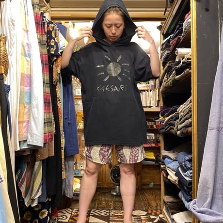[USED] BLACKプリントフードtee