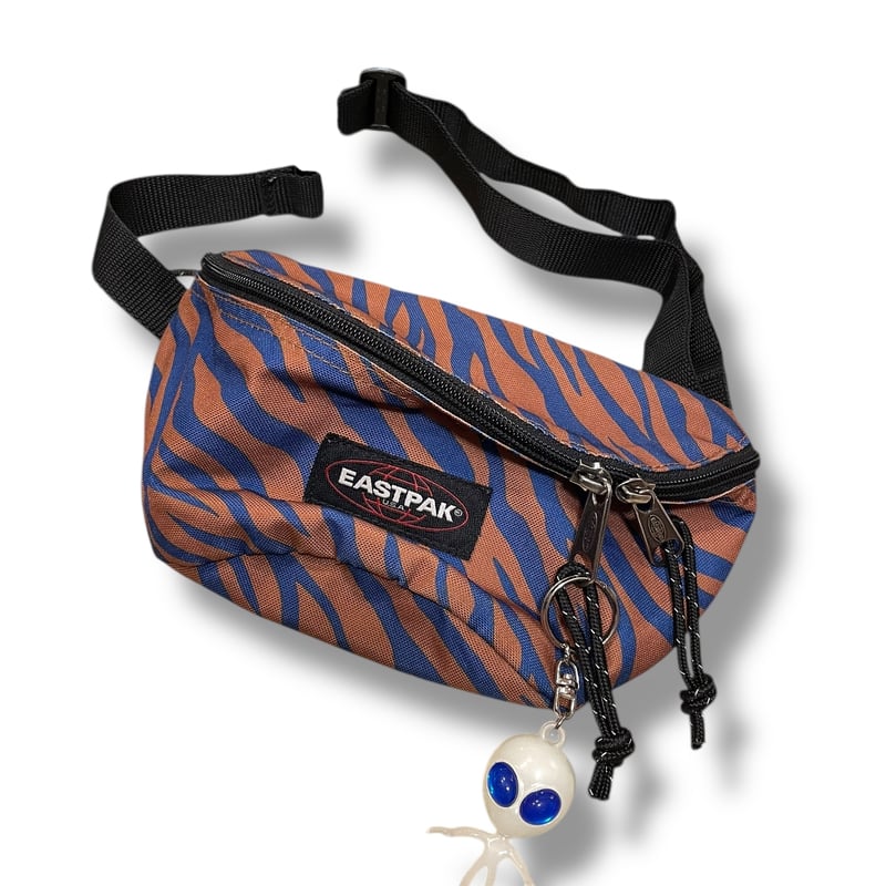 USED]EASTPAK USA 💙zebra🤎 ウエストポーチ | garden730