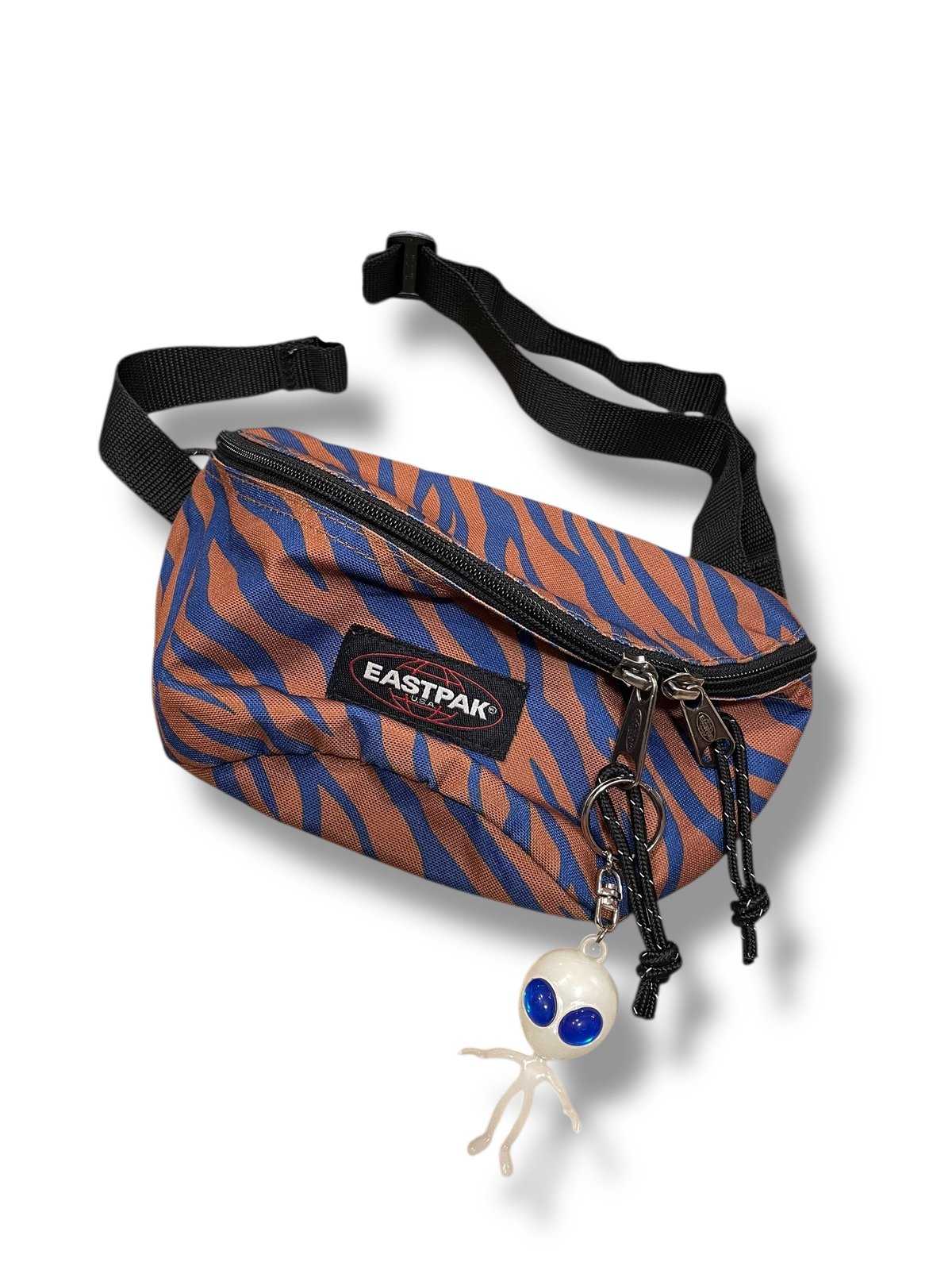 USED]EASTPAK USA 💙zebra🤎 ウエストポーチ | garden730