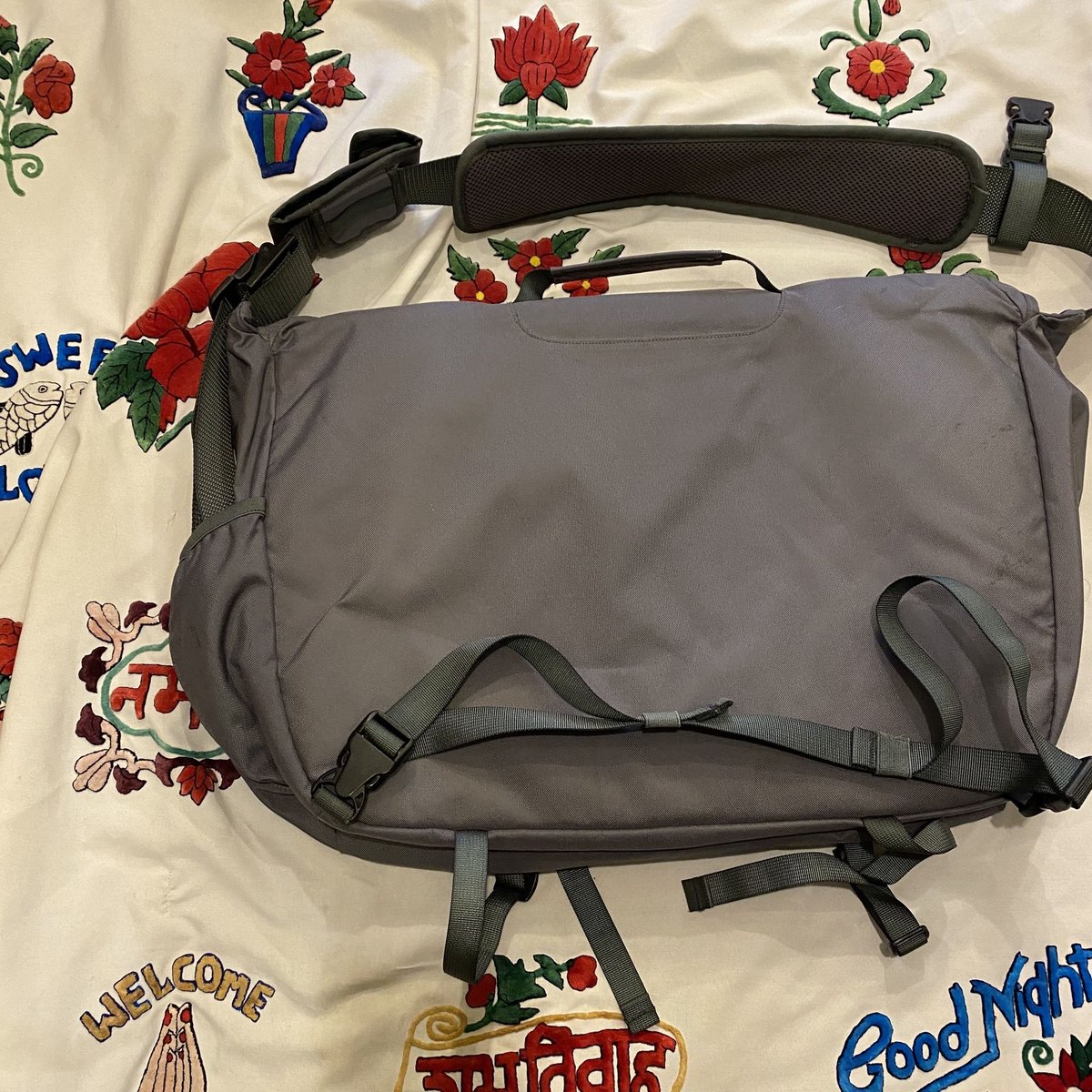 Patagonia Critical mass メッセンジャーバッグ 黒 patagonia パタゴニア＞ Critical Mass Bag クリティカルマス