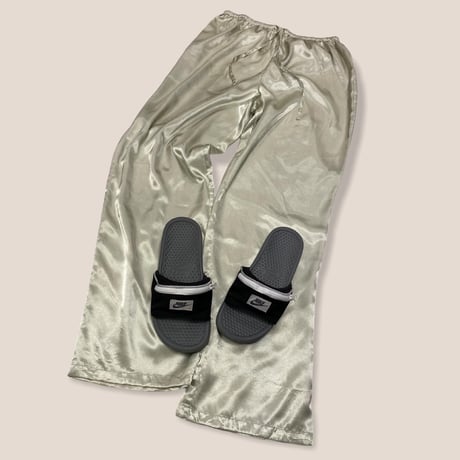 [USED] さらっさら サテンPANTS