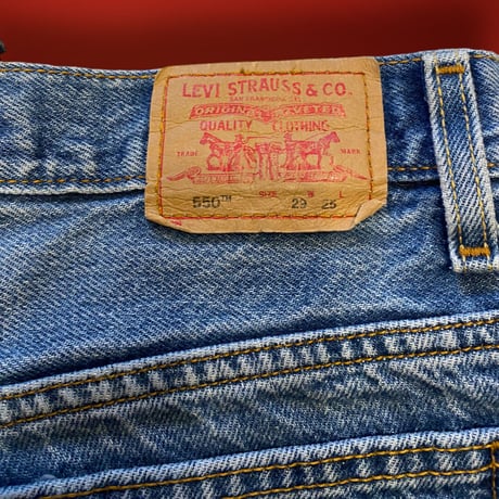 [USED] Levi's 550  RELAXED FIT