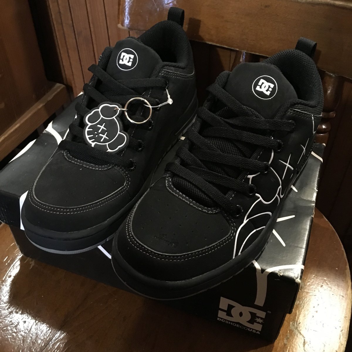 KAWS SYNTHETIC DC SHOE CO スニーカー 103012 KAWS×DC Shoes Black KAWS SYNTHETIC DC SHOE CO スニーカー 103012