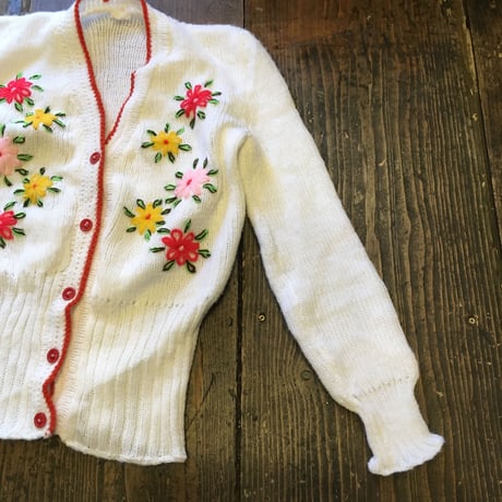 [USED] カラフルお花刺繍ニットカーディガン