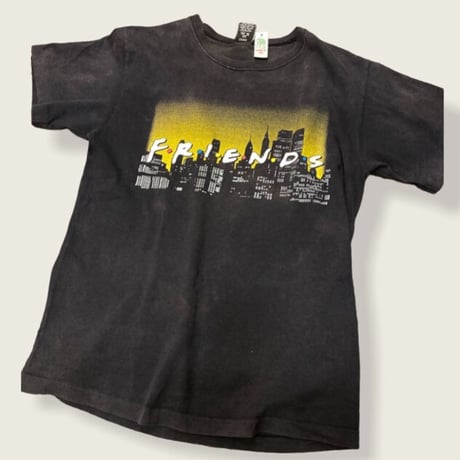 [USED] 'F・R・I・E・N・D・S ' Tee