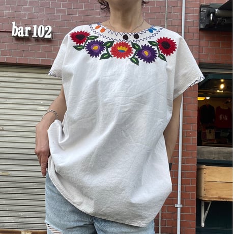 [USED] 刺繍トップス