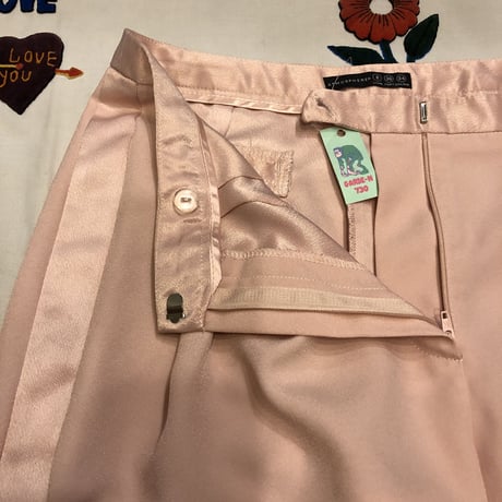 [USED] サラサラ PINKタックパンツ