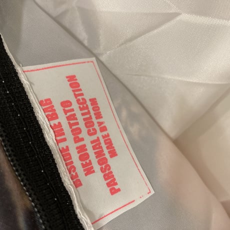 [Besidethebag ] “BANKSY's spoofing of PARIS HILTON"Cushion