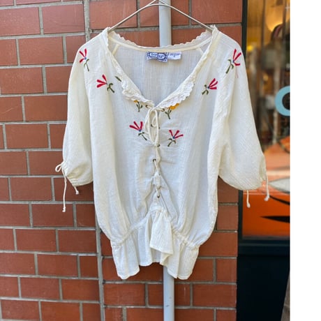 [USED] コットンガーゼ刺繍TOPS