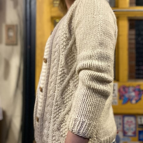 [USED] made in ITALY ハンドメイド ケーブル編みニットカーディガン
