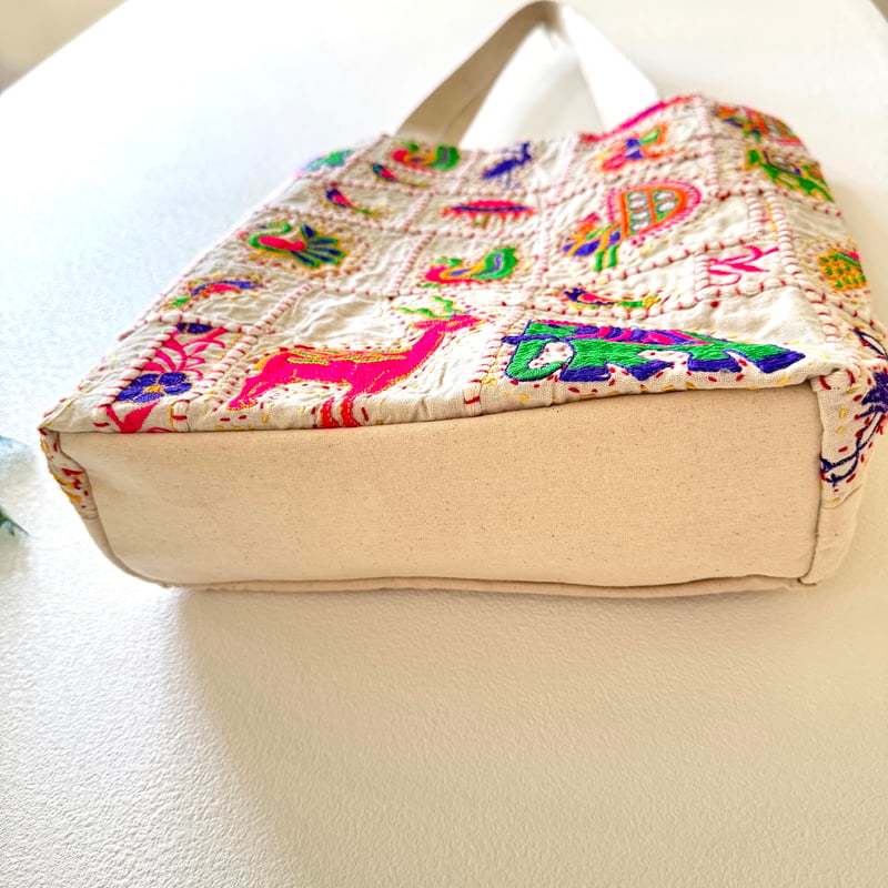 【インド・ラバリ民族】手刺繍・カラフルトートバッグ インド｜ラジコティ刺繍｜トートバッグ | Bahar Shop