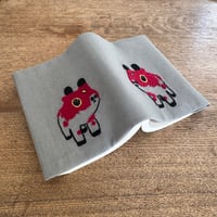 ミャンマー｜手刺繍ブックカバー｜ウシ・グレージュ