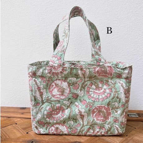 青の刺繍ワンピース＋保冷バッグのセット
