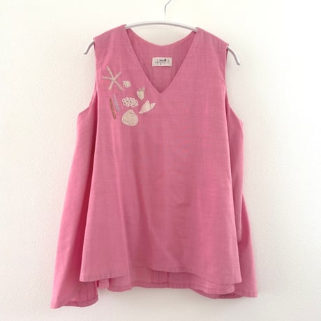 貝殻刺繍のノースリーブブラウス｜ピンクA