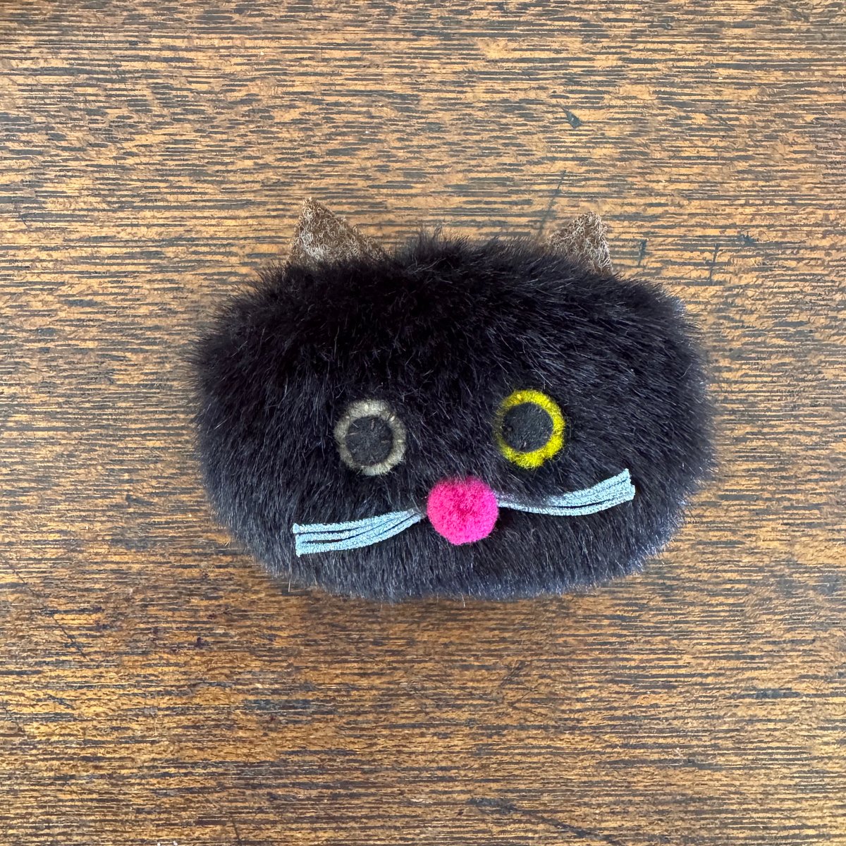 atelier moppy｜ねこのブローチ｜ブラック | Bahar Shop