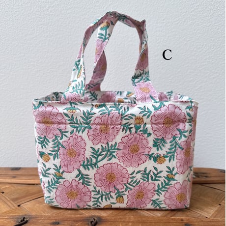 青の刺繍ワンピース＋保冷バッグのセット