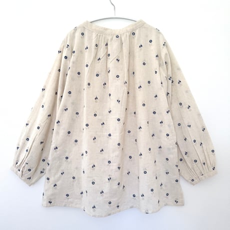 小花刺繍のブラウス｜生成り