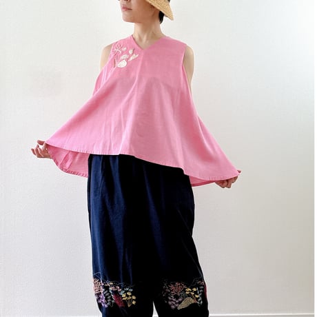 貝殻刺繍のノースリーブブラウス｜ピンクA
