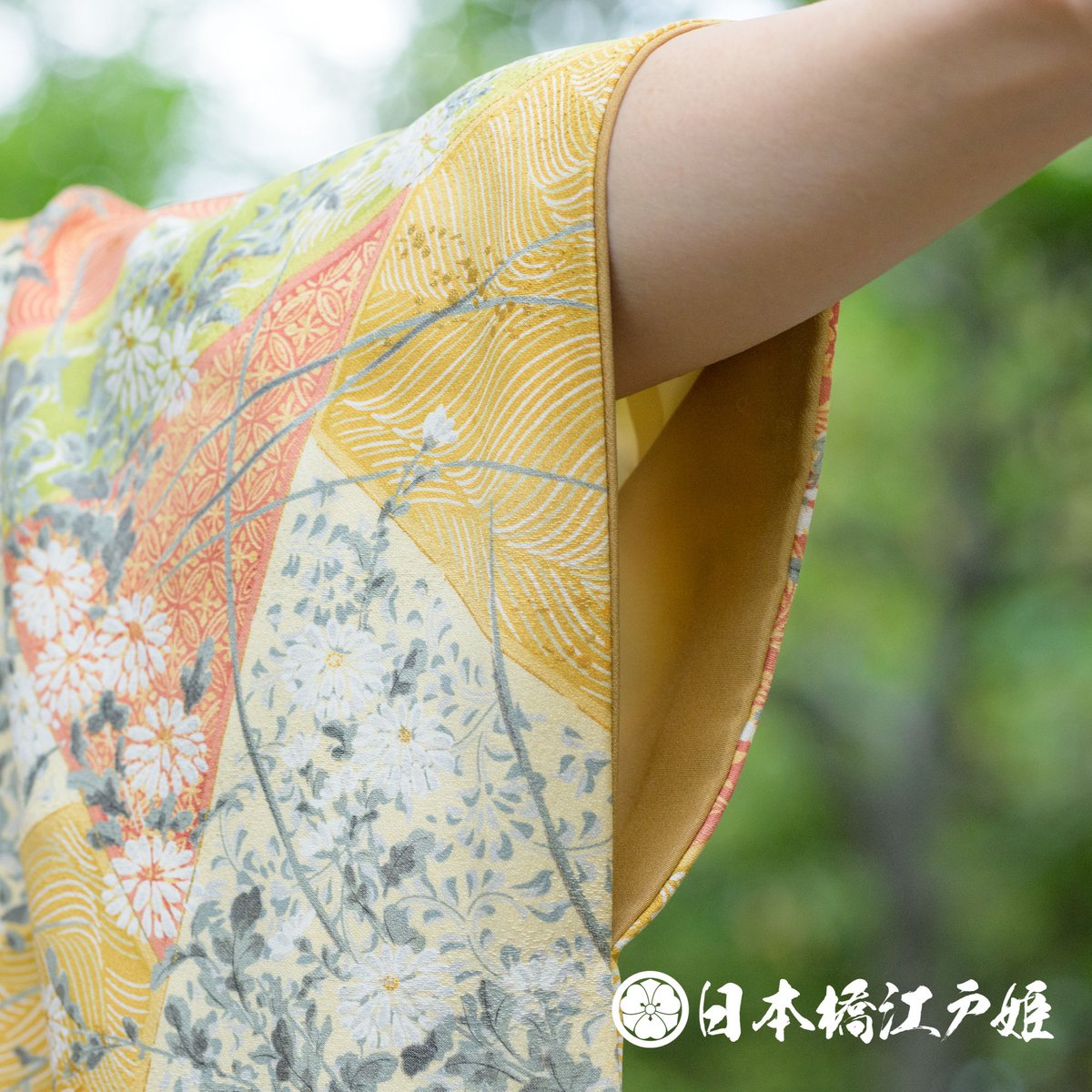 薄桃色小紋 【美品】ばち襟 縮緬 正絹 袷 小紋 【B011】 好ましい